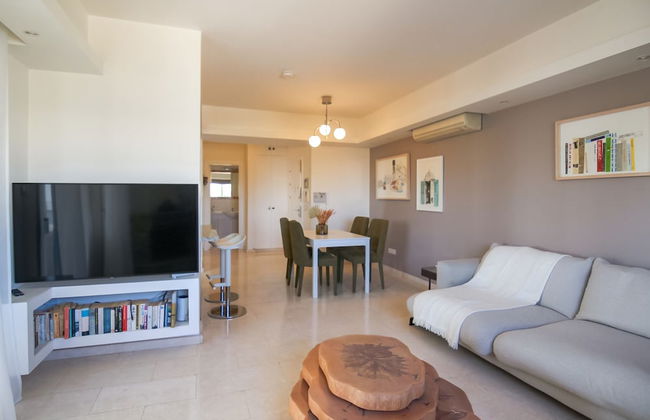 Phaedrus Living: Erato Luxury Penthouse - Photo 18