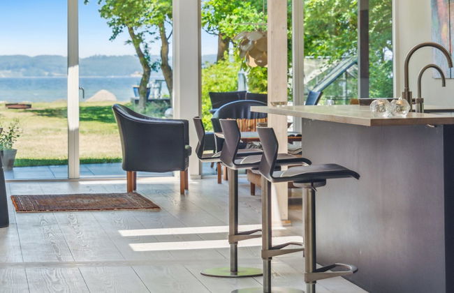 "Kennet" - 30m from the sea - Photo 13