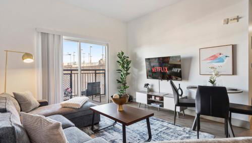 Cozy City Charm - Spacious, Parking, Balcony, Gym - Foto 5