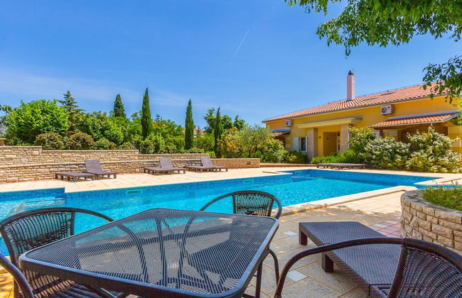 Modern Apartment in Pula With Swimming Pool - Foto 29