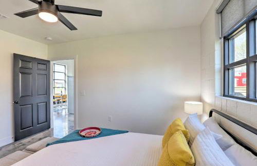 Unique Texas Home in Converted Gas Station! - Foto 15