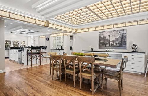 Hobbs Mill Ski Lodge Theater Games Dogs OK - Photo 17