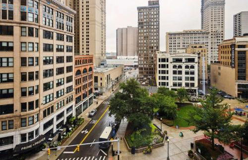 2BR Downtown Luxury Getaway - Foto 3