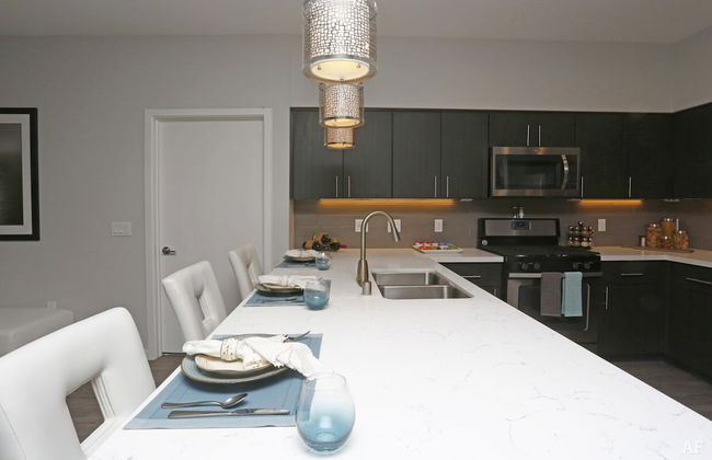 Luxury Condos Menlo Park - Photo 9