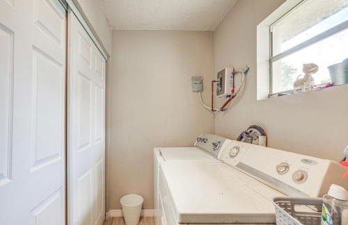 Private and Picturesque Escape on Lake Henry! - Foto 20