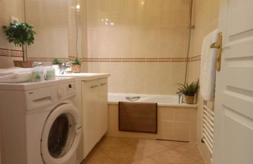 T2 de 56m2 - Genève à 5 min- Parking Privé Gratuit - Photo 25