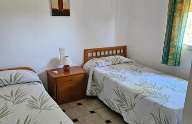 Elegant Villa in Benicarló with Private Pool - Photo 16