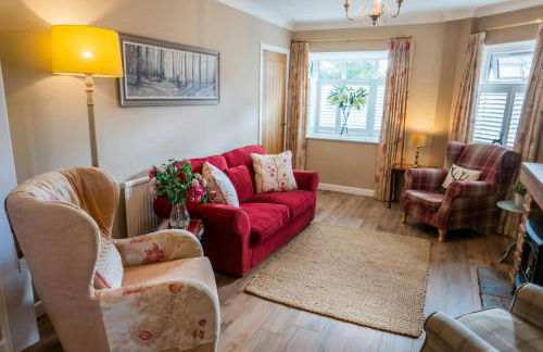 Corner Cottage - character, charm, great location. - Foto 52