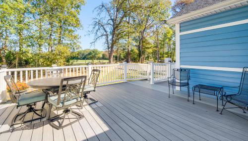 Walk to MIR Wooded Group Escape with Deck and Bar! - Foto 3