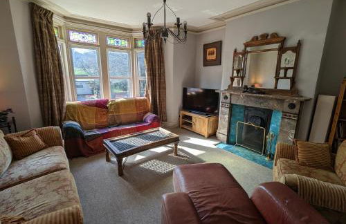 5BR townhouse Arnos Court Villa Bristol w parking - Foto 1