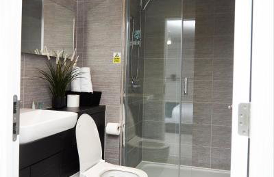 Luxury 2 Bedroom and bathroom in Central Manchester With Balcony - Foto 16