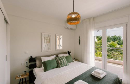 Sani Eclectic Family Villa, private garden - Foto 8