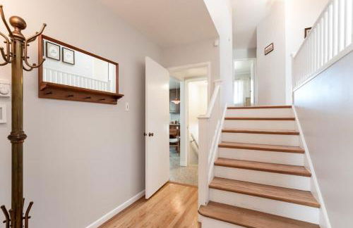 Mid-Century Modern Home in Daly City - Photo 19