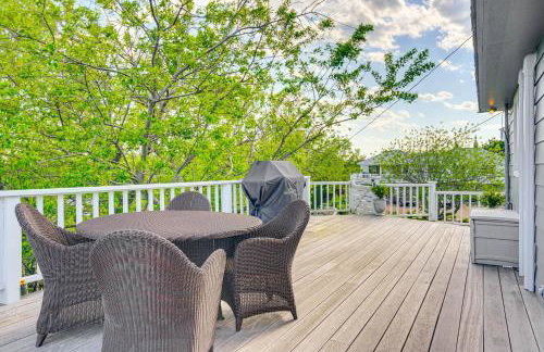 Elegant Gloucester Beach Getaway with Ocean Views! - Foto 27