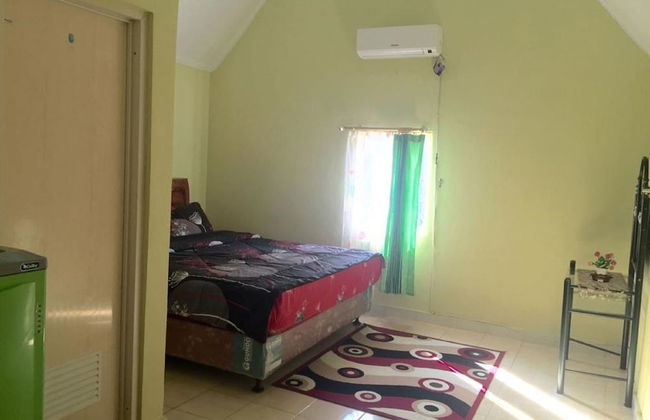 Villa Kota Bunga Camelia - Foto 5