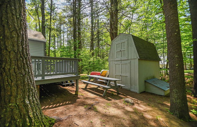 Cottage by the Pond The Perfect Cozy Escape! - Photo 21