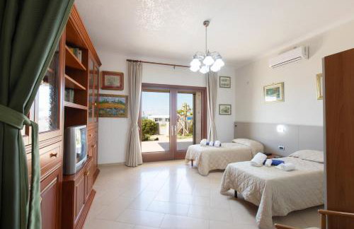 Villa Eleonora con piscina Fronte Mare - Foto 50