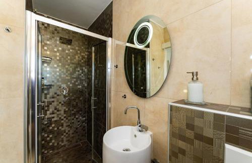 MY DALMATIA - Villa Sucic with private pool and mountain view - Foto 38