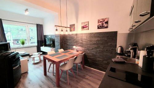 Moderne Wohlfühloase zentral in Seenähe - Pillow menu, 2 Stk 55" Smart TVs, NETFLIX, DisneyPlus uvm - Foto 3