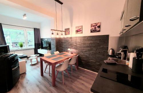 Moderne Wohlfühloase zentral in Seenähe - Pillow menu, 2 Stk 55" Smart TVs, NETFLIX, DisneyPlus uvm - Foto 3