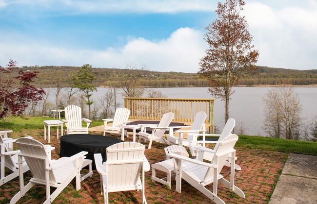 Shakespeare on the Hudson by Avantstay Two Home Buyout on the Hudson River! 22 Bedrooms! - Foto 30