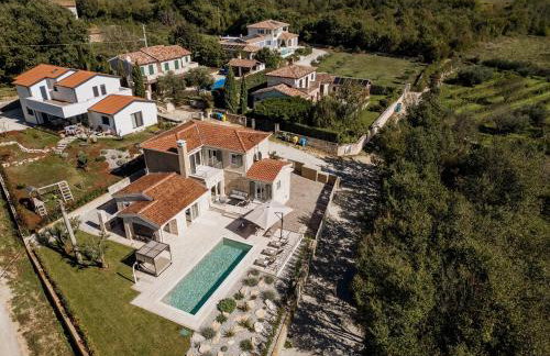 Villa Mila with private pool, BBQ and jacuzzi - Foto 2