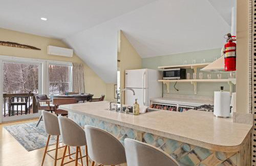 RiverNest - 1700 feet of Private Frontage on the Pemi River - 25 Acres, Sleeps 16, Close to Golf, Skiing, Hiking - Foto 71