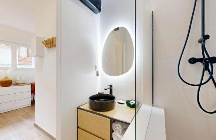 expat renting - Le Petit Matabiau - Netflix - Train station - Foto 6