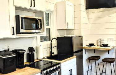 Tiny Home Big Fun - Foto 18