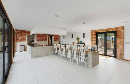 Seven Space - Willow Barn, Hot Tub & Scenic Rural Retreat - Photo 25