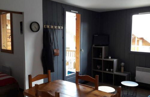 APPARTEMENT PIEDS DE PISTE - 4-6 PERSONNES - Foto 7