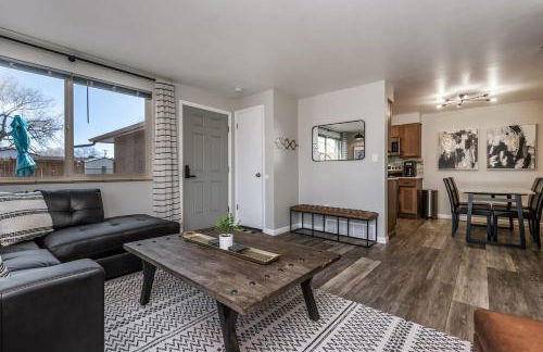 Colorado home near Red Rocks w fenced yard - Foto 9