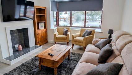 Spacious 4 Bedroom Home - Foto 1