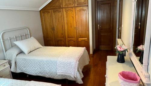 Camín de la plaza - Photo 2