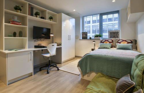 For Students Only - College Green in Bristol - Foto 1