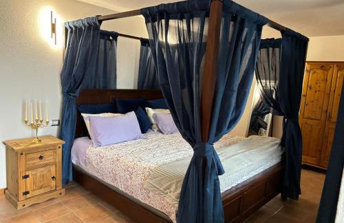 FOPPOLI CASTLE, PRIVATE 11th CENTURY FORTRESS WITH PANORAMIC VIEW, SAUNA AND HOT TUB OVERLOOKING THE VALTELLINA - Foto 21