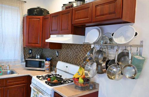 The Pearl-Lovely Victorian Home with Bed and Breakfast Energy - Foto 3