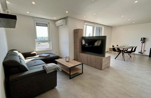 Cozy Apartment 4p Tram at doorstep - Foto 5