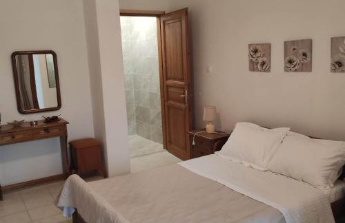 Colors Apartments Pilio - Photo 1