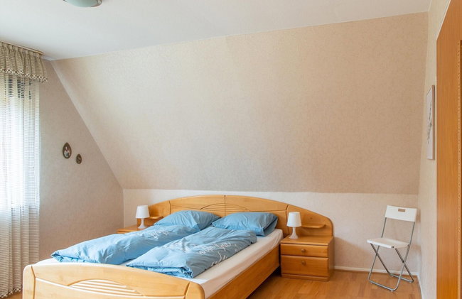 Spacious Holiday Home With Private Terrace - Photo 3