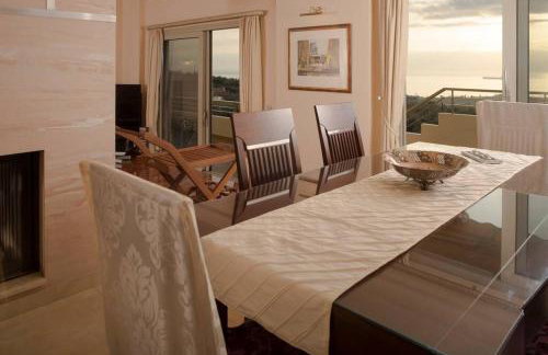 Modern Luxury Villa with Pool, just 5min to sea - Foto 11