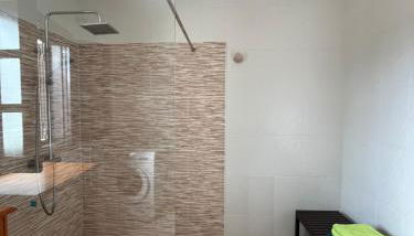 Elikasa Mala - Foto 2, Shower