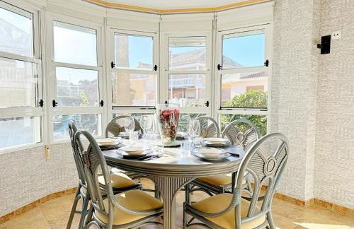 Villa en la Playa I 5BR I 5 WC I Piscina Privada - Foto 2