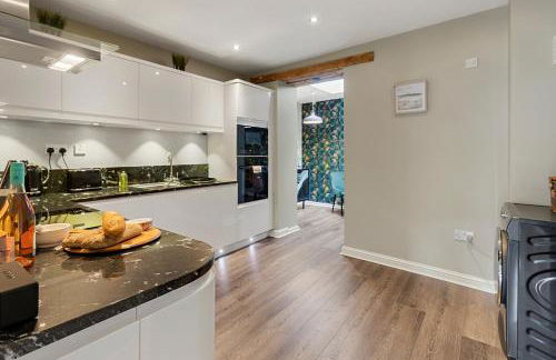 La Petite Maison Apartments - Photo 14