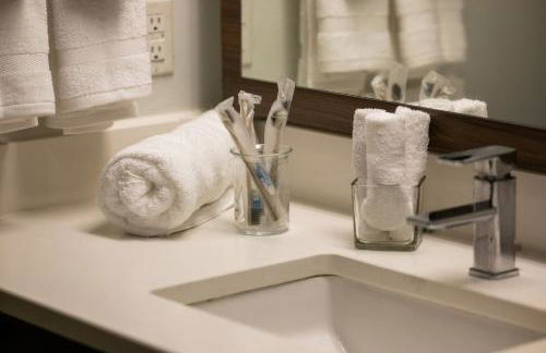 Chic Escape 710 2bd Sleeps 12 Free Parking - Foto 33