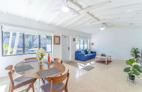 Renovated Apts with Kitchen, Fast WiFi, Smart TV, Roku & Pool Onsite 4 mi to Surfside Beach - Foto 4
