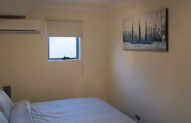 Sleek apartment Unit 87 - Photo 9