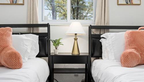 Poolside Palisade - A Fun Family Retreat for 6 - Foto 4