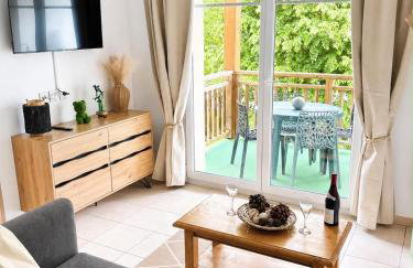 Beaune Green Lodge -Piscine et Sauna - Foto 1