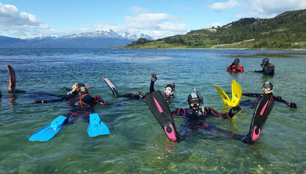 Prêts pour l'activité de snorkeling
